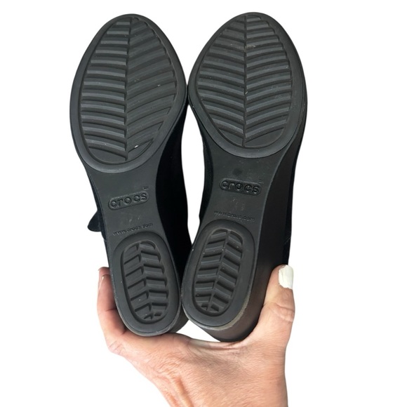 WOMEN'S CROCS LEIGH WEDGE CHELSEA BOOT Size 8.5 - Picture 4 of 5